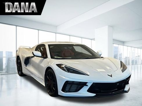 Used 2023 Chevrolet Corvette Stingray Preferred Cpe w/ Z51 Performance Package RWD image 1