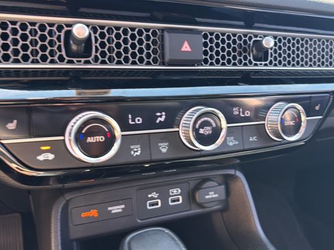 Certified 2023 Honda Civic Touring image 21