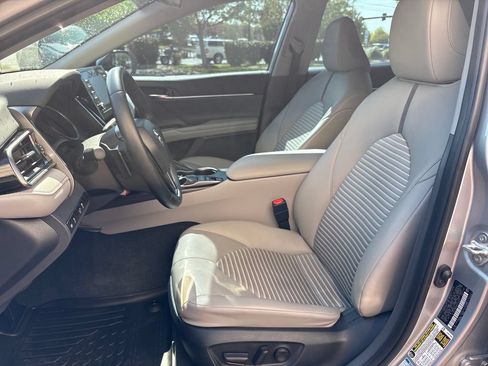 Used 2024 Toyota Camry SE AWD/4WD image 23