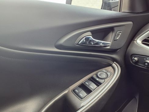 Used 2022 Chevrolet Malibu LT w/ Leather Package image 21