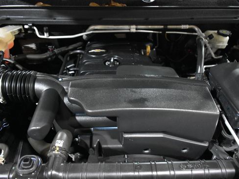 Used 2019 Chevrolet Colorado W/T w/ WT Convenience Package image 8