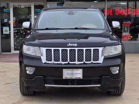 Used 2011 Jeep Grand Cherokee Overland Summit image 2