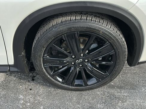 Certified 2020 INFINITI QX50 Essential w/ Edition 30 Package image 9