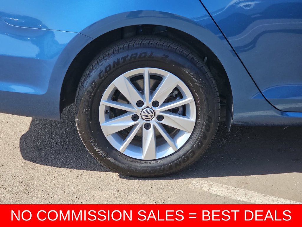 Used 2019 Volkswagen Golf S w/ Driver Assistance Package FWD image 37
