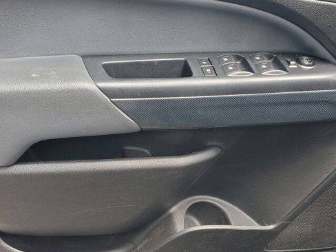 Used 2018 Chevrolet Colorado Z71 AWD/4WD image 12
