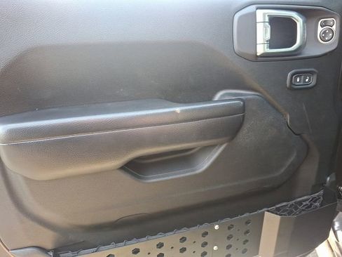 Used 2020 Jeep Wrangler Unlimited Sport image 12