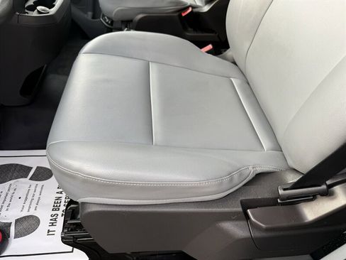 Used 2018 Ford Transit 150 XL image 66