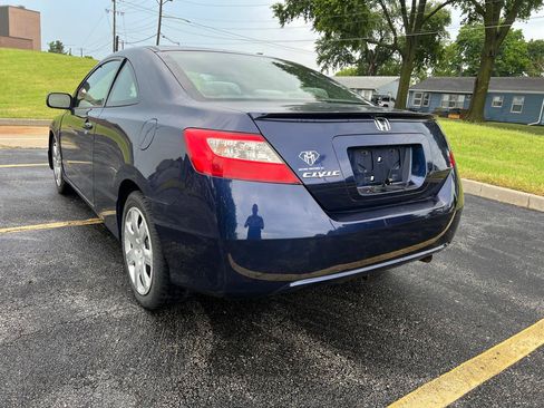 Used 2011 Honda Civic LX image 3