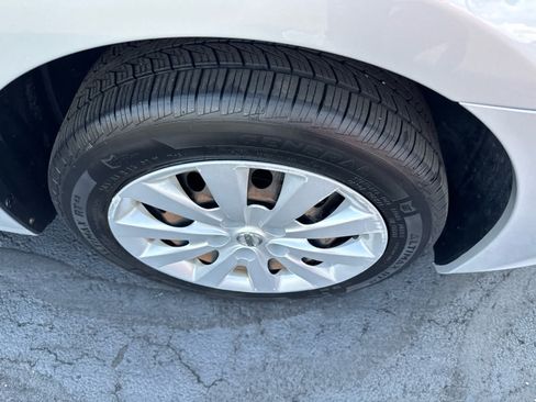 Used 2018 Nissan Sentra S FWD image 13