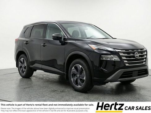 Used 2025 Nissan Rogue SV AWD/4WD image 1