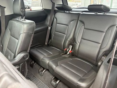 Used 2019 GMC Acadia SLT w/ Black Edition AWD/4WD image 29