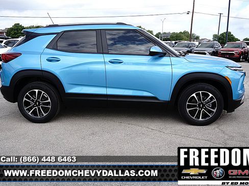New 2026 Chevrolet TrailBlazer LT w/ Driver Confidence Package FWD image 8