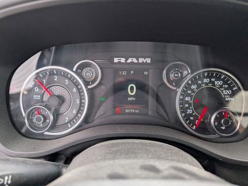 Used 2023 RAM 1500 Big Horn AWD/4WD image 9