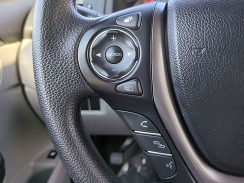 Used 2016 Honda Pilot EX image 23