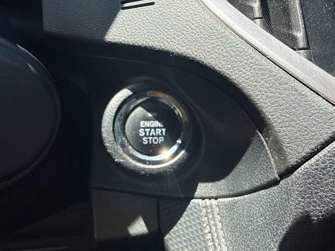 Used 2023 Subaru Forester Premium AWD/4WD image 27