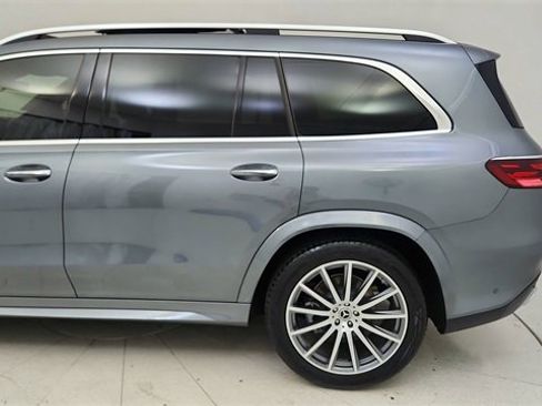 Used 2025 Mercedes-Benz GLS 450 GLS 450 image 10