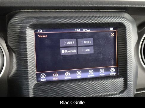 Used 2023 Jeep Wrangler Unlimited w/ Cold Weather Group AWD/4WD image 30
