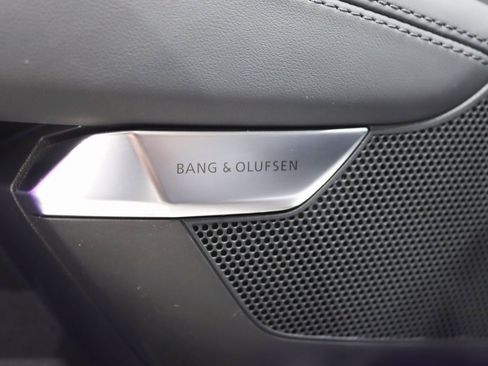 Used 2023 Audi e-tron GT Premium Plus w/ Performance Package image 33