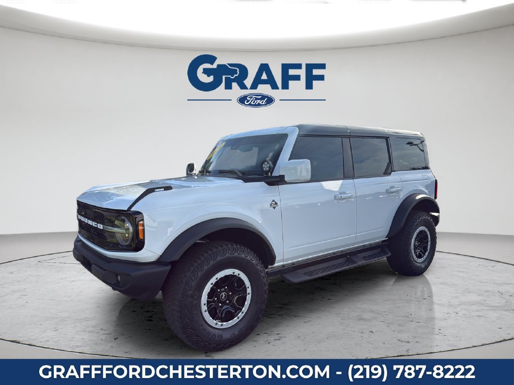 Used 2024 Ford Bronco Outer Banks w/ Sasquatch Package AWD/4WD image 1