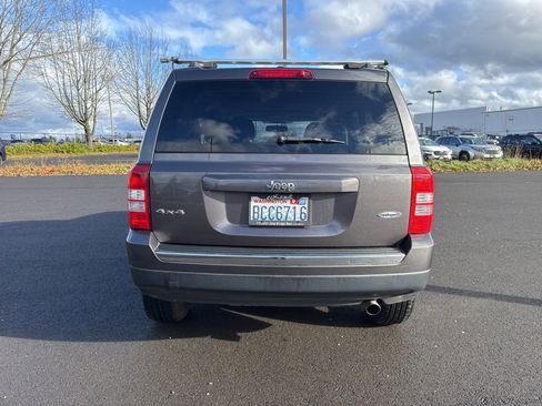 Used 2016 Jeep Patriot High Altitude image 6