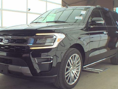 Used 2024 Ford Expedition Max Limited AWD/4WD image 1