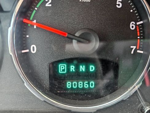 Used 2012 Jeep Liberty Sport image 9