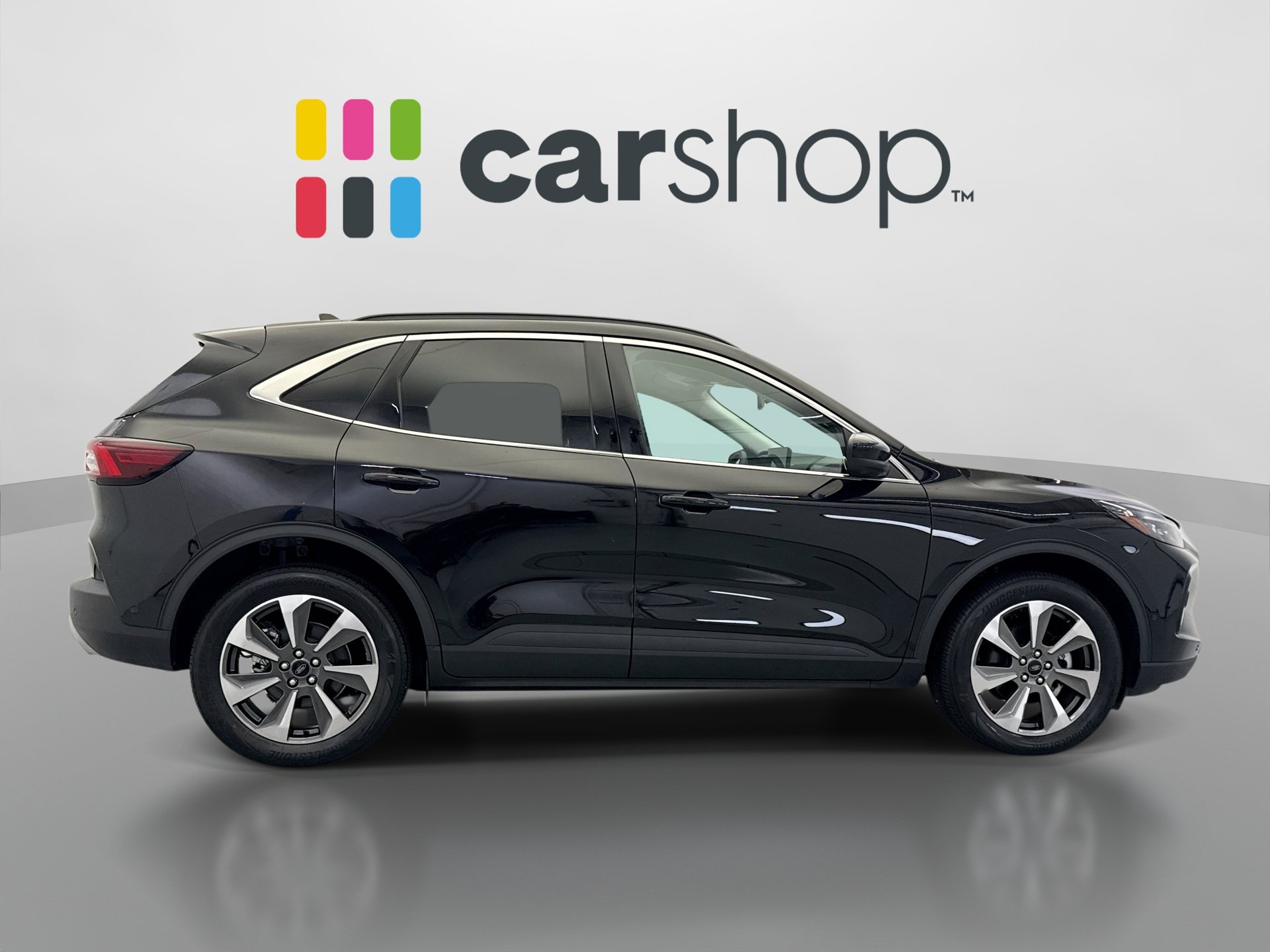 Used 2023 Ford Escape Platinum w/ Premium Technology Package AWD/4WD image 6