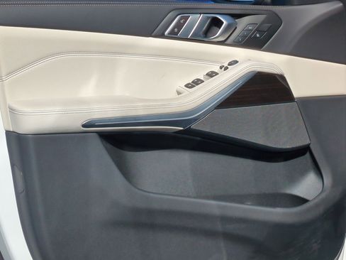 Certified 2024 BMW X5 xDrive40i w/ Premium Package image 14