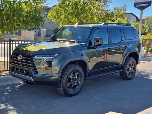 Used 2026 Lexus GX 550 AWD/4WD image 4