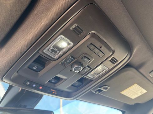 Used 2021 GMC Yukon Denali image 35