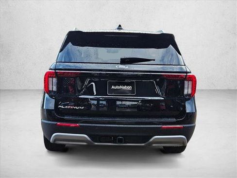 New 2026 Ford Explorer Platinum image 8