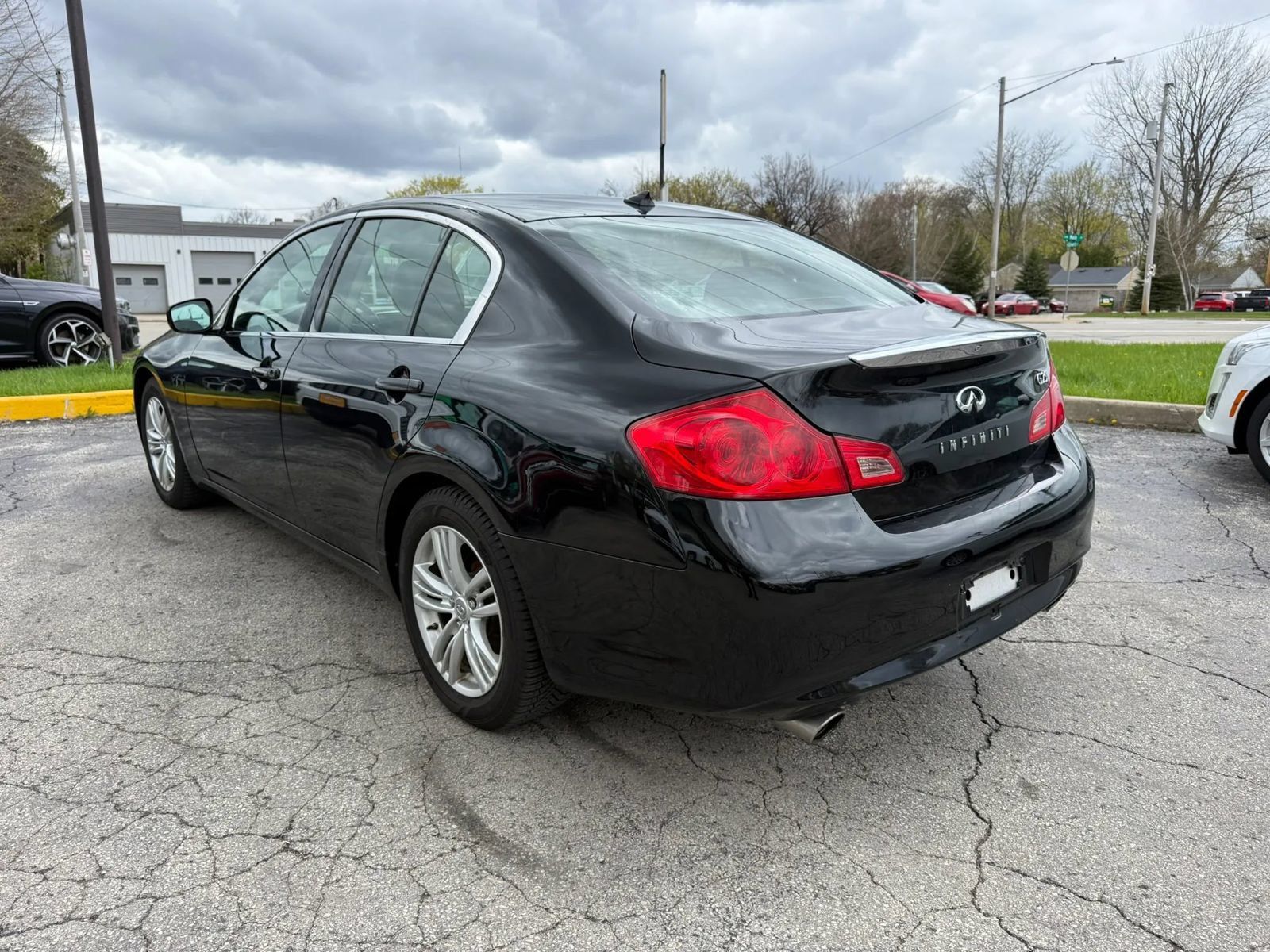 Used 2011 INFINITI G25 RWD image 3