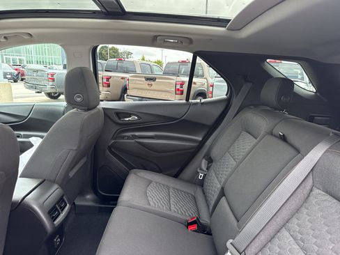 Certified 2019 Chevrolet Equinox LT w/ Sun & Navigation Package AWD/4WD image 34