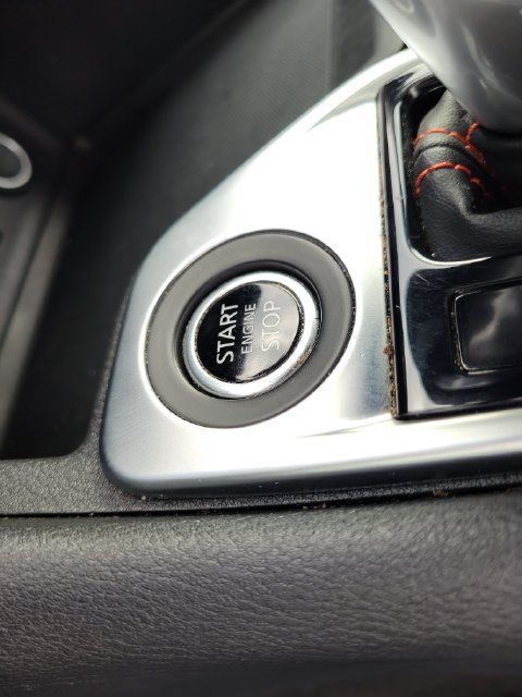 Used 2025 Nissan Sentra SR FWD image 32