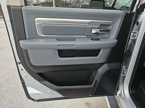 Used 2019 RAM 1500 Big Horn image 27