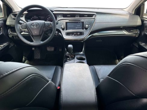 Used 2018 Toyota Avalon XLE FWD image 14