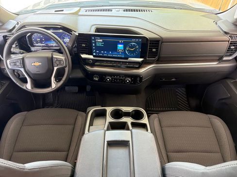 Used 2024 Chevrolet Silverado 1500 LT AWD/4WD image 24