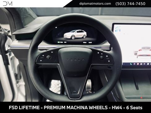Used 2026 Tesla Model X Plaid AWD/4WD image 32