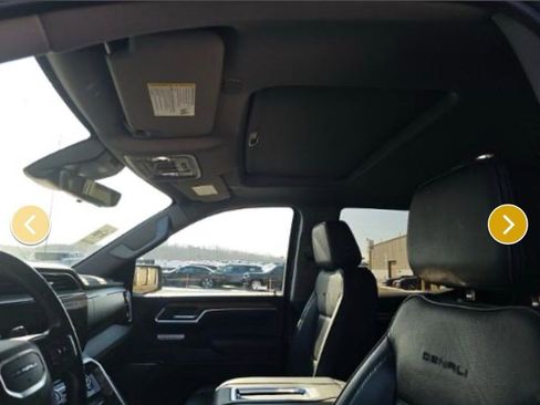 Used 2022 GMC Sierra 1500 Denali w/ Denali Reserve Package image 8