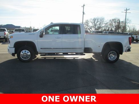 Certified 2024 Chevrolet Silverado 3500 High Country w/ High Country Premium Package image 10