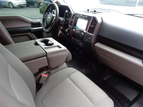 Used 2016 Ford F150 XLT w/ Equipment Group 302A Luxury AWD/4WD image 12