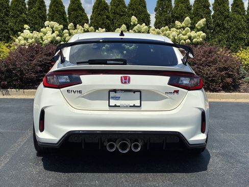 Used 2025 Honda Civic Type R image 8