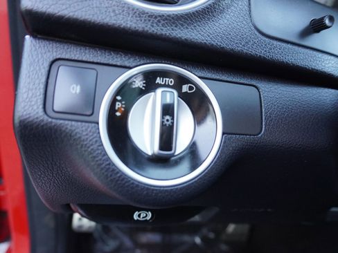 Used 2013 Mercedes-Benz C 250 C 250 Sport Sedan 4D image 26