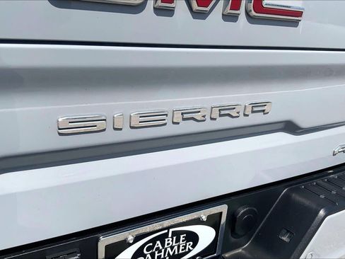 Used 2025 GMC Sierra 1500 AT4 w/ AT4 Premium Package AWD/4WD image 31