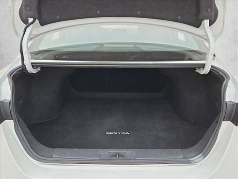 Used 2024 Nissan Sentra SV FWD image 6