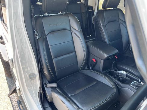 Used 2020 Jeep Gladiator Overland w/ Popular Equipment Package AWD/4WD image 17