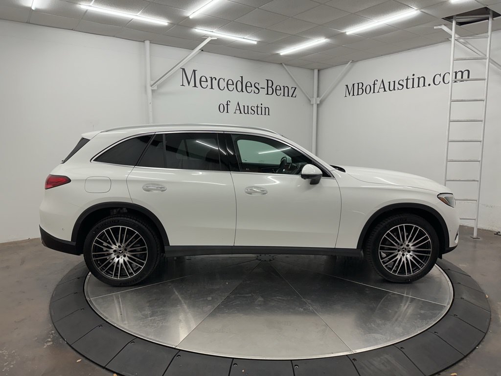 Used 2026 Mercedes-Benz GLC 300 image 9