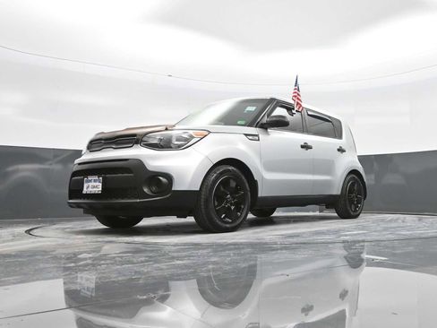 Used 2019 Kia Soul image 33