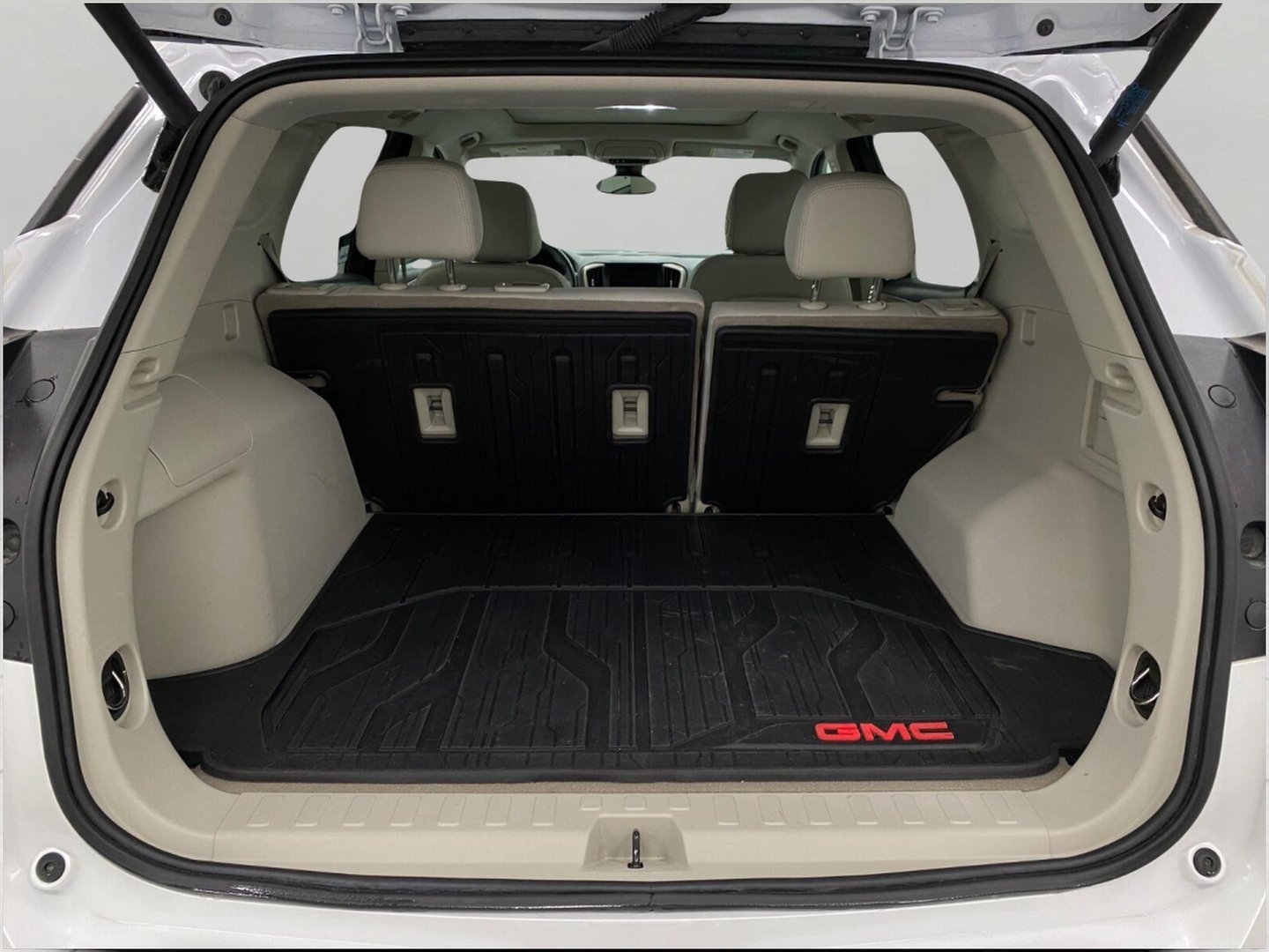 Used 2023 GMC Terrain Denali w/ LPO, Floor Liner Package AWD/4WD image 6