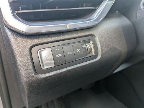 Used 2024 GMC Acadia Elevation image 21